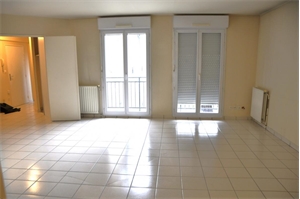 appartement à la vente -   02200  SOISSONS, surface 57 m2 vente appartement - APR649379